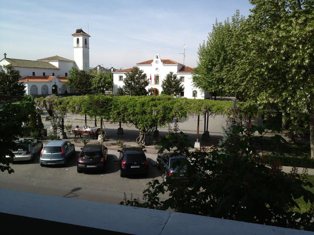 Hotel Don Angel Villanueva de la Canada Exterior photo